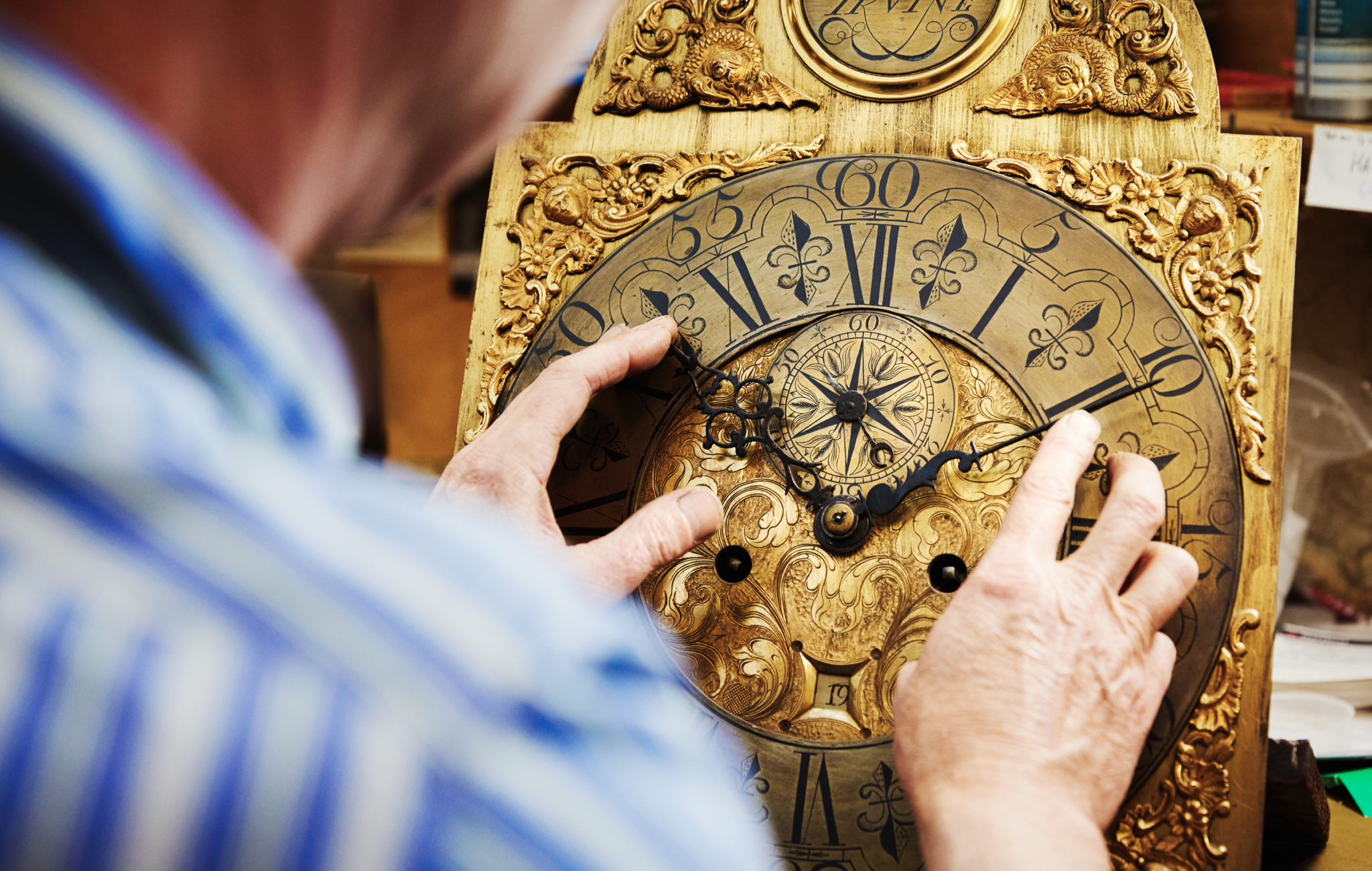 Family heirlooms example - a grandfather clock
